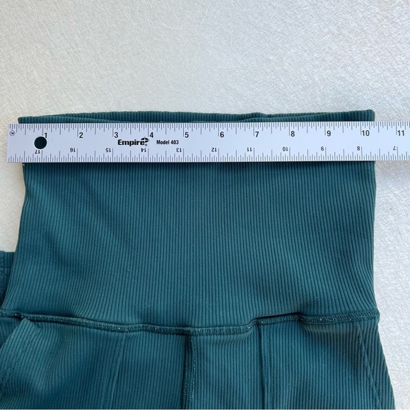 OFFLINE By Aerie Flared Leggings Women Size S/P - Picture 6 of 10